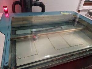 Art Sciences 2023-2024 E1 image2 decoupe laser.jpg