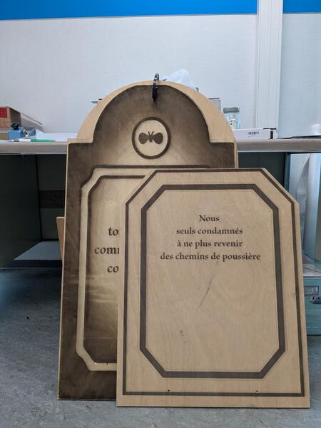 Fichier:Plaques gravées.jpg